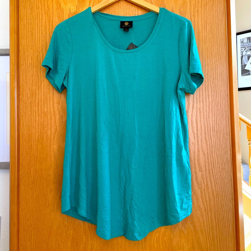 JM Collection tee Size Small